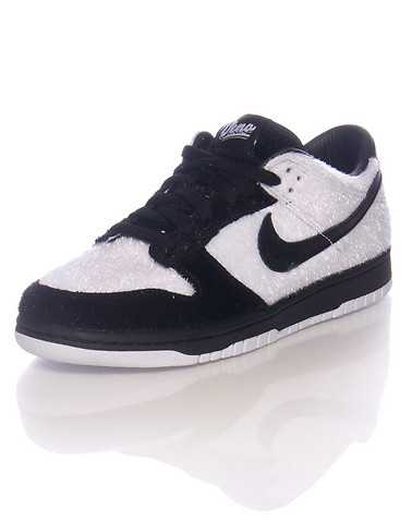 NIKE BOYS White Footwear / Sneakers