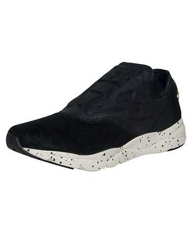 REEBOK WOMENS Black Footwear / Sneakers