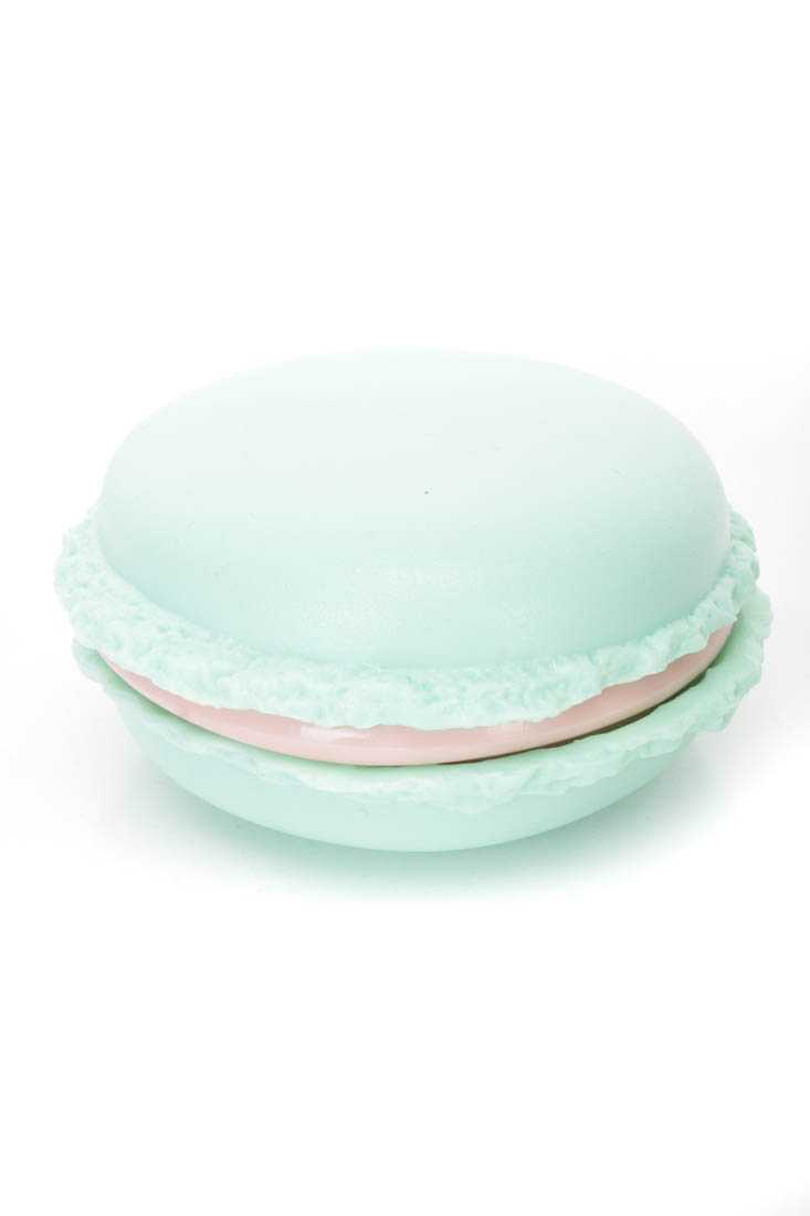 Mint Two Tone Plastic Macaroon Compartment