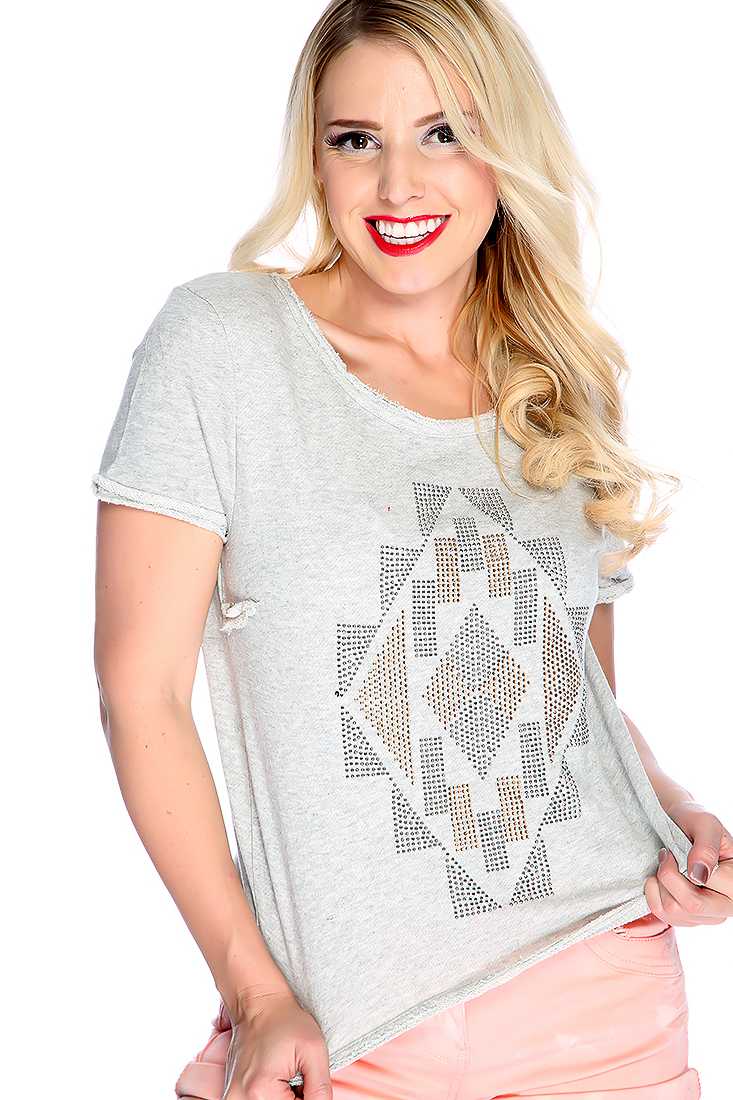 Grey Short Sleeve Rhinestone Design Raw Hem Casual Top