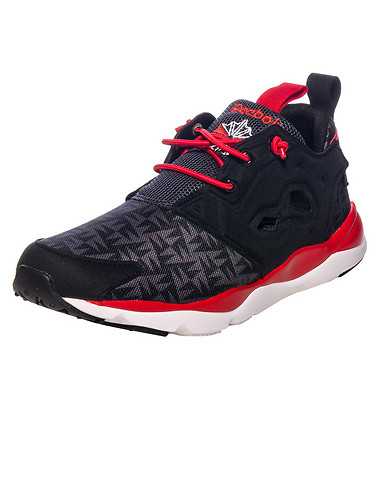 REEBOK BOYS Black Footwear / Sneakers