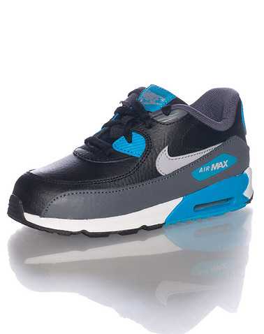 NIKE BOYS Multi-Color Footwear / Sneakers 4C