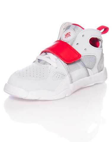 NIKE BOYS Grey Footwear / Sneakers 4C