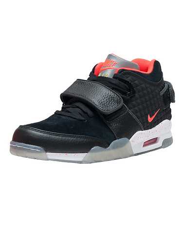 NIKE MENS Black Footwear / Sneakers 12
