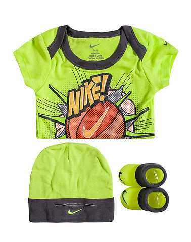 NIKE BOYS Yellow Accessories / Socks 0-6