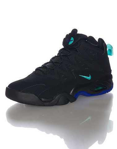 NIKE SPORTSWEAR MENS Black Footwear / Sneakers 7.5