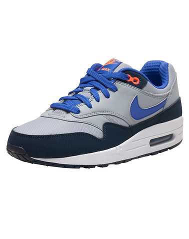 NIKE GIRLS Grey Footwear / Sneakers 6.5Y