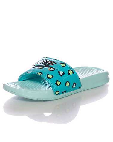 NIKE SPORTSWEAR WOMENS Medium Blue Footwear / Casual 6