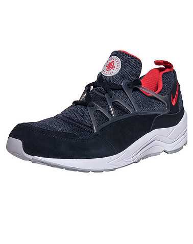 NIKE SPORTSWEAR MENS Black Footwear / Sneakers