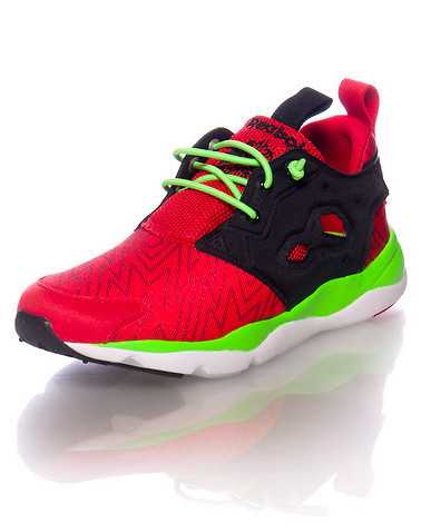 REEBOK BOYS Red Footwear / Sneakers 4.5