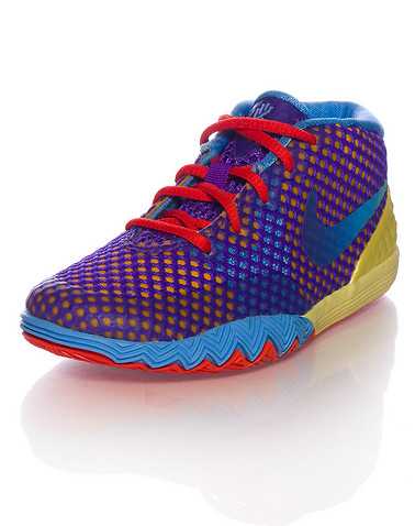 NIKE BOYS Multi-Color Footwear / Sneakers 4C