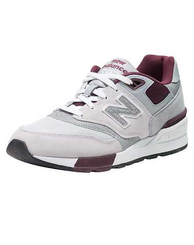 NEW BALANCE MENS Grey Footwear / Sneakers