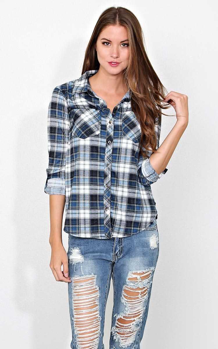 Brooklyn Heights Plaid Knit Top - MED - Navy Combo in Size Medium by Styles For Less