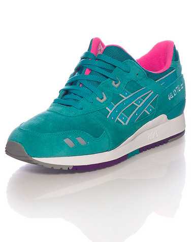ASICS MENS Green Footwear / Sneakers