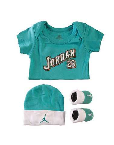 JORDAN BOYS Medium Green Accessories / Onesies 0-6