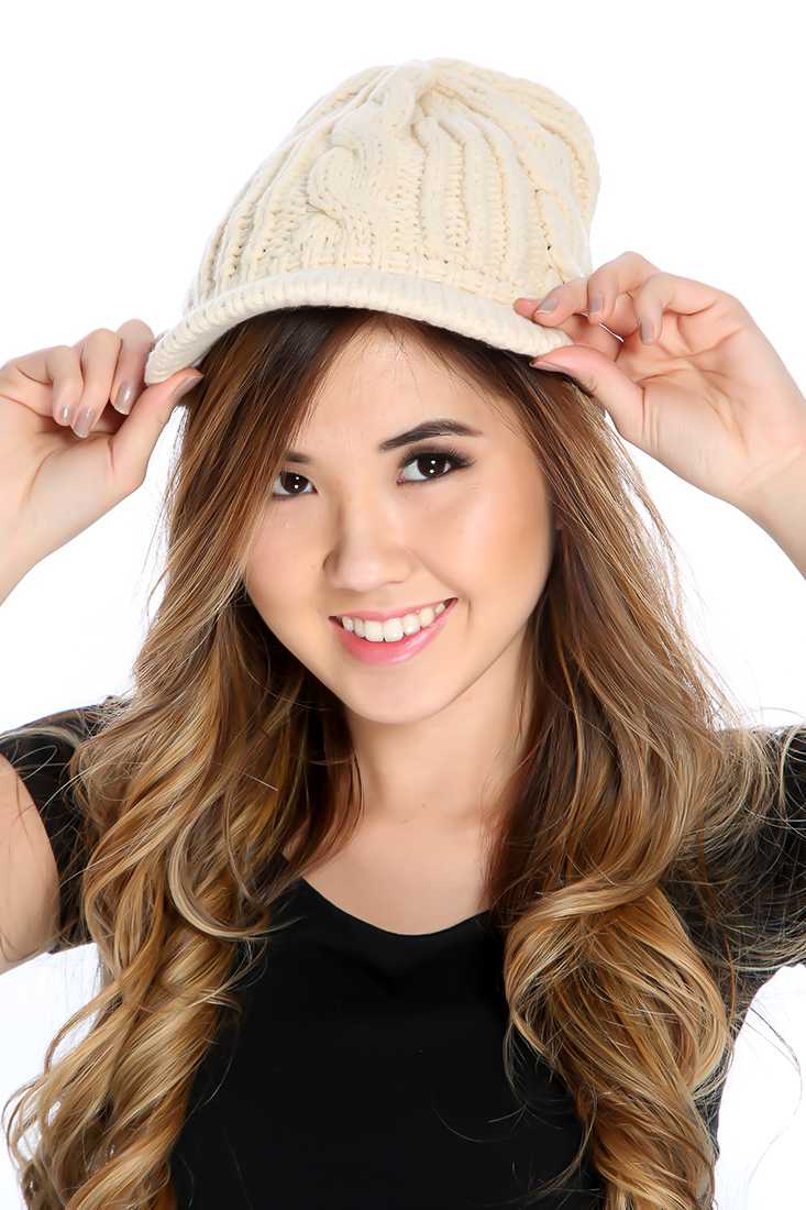 Beige Cable Knit Slouchy Newsboy Beanie