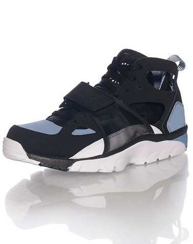 NIKE SPORTSWEAR MENS Black Footwear / Sneakers 7.5