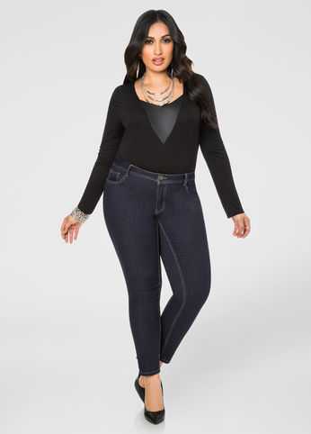 Average Five Pocket Skinny Jean