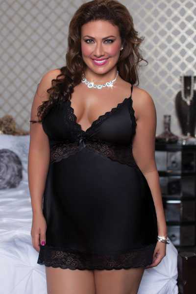 Black Plus Size Shiny Satin Scallop Lace Chemise Intimates Set