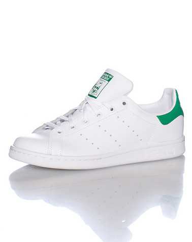 adidas BOYS White Footwear / Sneakers 6