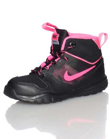 NIKE GIRLS Black Footwear / Boots 4C