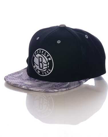 MITCHELL AND NESS MENS Black Accessories / Caps Snapback One Size