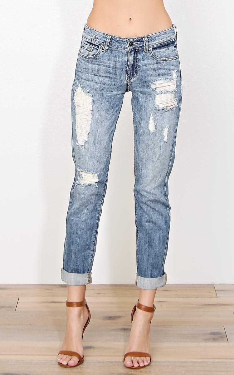 EUNINA Comfort Skinny Mid Rise Crop - Lt Destroyed in Size by Styles For Less