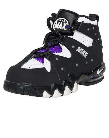 NIKE BOYS Black Footwear / Sneakers 10C