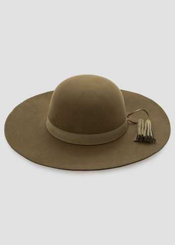 Tassel Band Floppy Hat