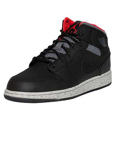 JORDAN BOYS Black Footwear / Sneakers 6Y