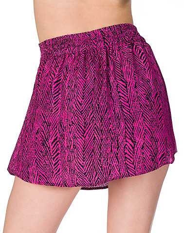 ESSENTIALS WOMENS Pink Clothing / Skirts S