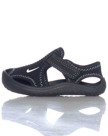 NIKE BOYS Black Footwear / Sandals 4C