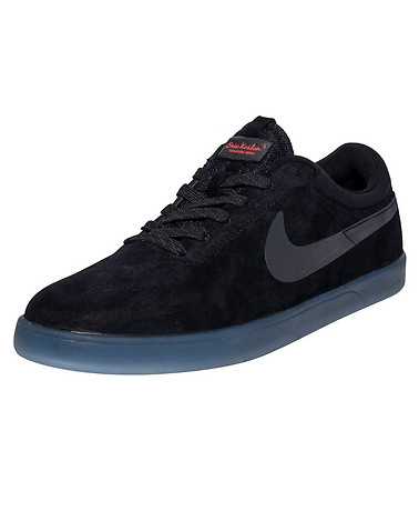 NIKE MENS Black Footwear / Sneakers