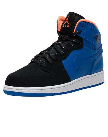 JORDAN BOYS Blue Footwear / Sneakers