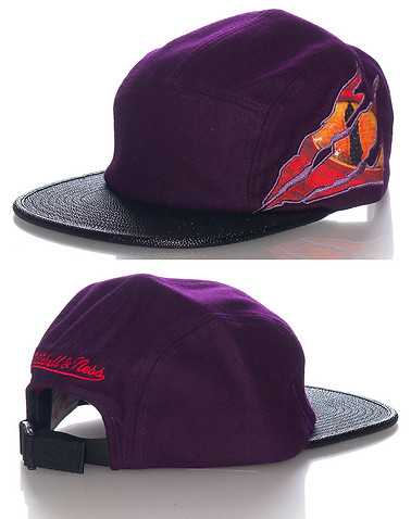 MITCHELL AND NESS MENS Purple Accessories / Caps Snapback 0