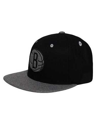 MITCHELL AND NESS MENS Black Accessories / Caps Snapback ONES