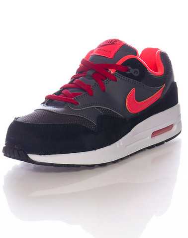 NIKE BOYS Grey Footwear / Sneakers 2Y