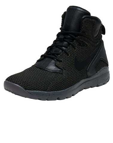 NIKE SPORTSWEAR MENS Black Footwear / Sneakers