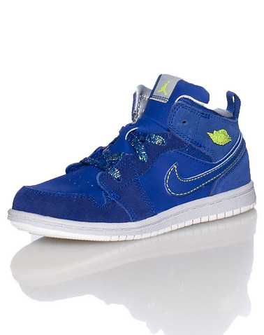JORDAN BOYS Blue Footwear / Sneakers