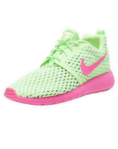 NIKE GIRLS Green Footwear / Sneakers