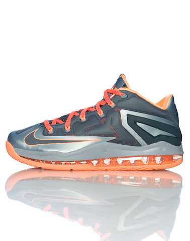 NIKE MENS Grey Footwear / Sneakers 9