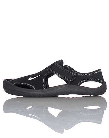NIKE BOYS Black Footwear / Sandals 2Y