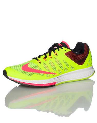 NIKE MENS Yellow Footwear / Sneakers 12