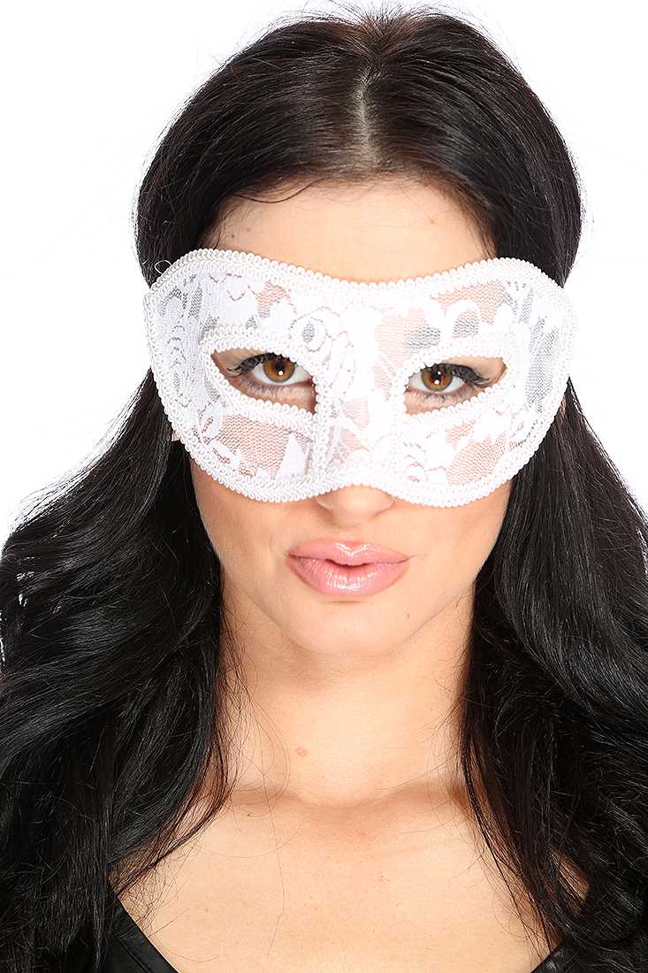 1 PC White Lace Overlay Face Mask