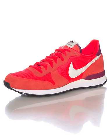 NIKE SPORTSWEAR MENS Orange Footwear / Sneakers 9.5