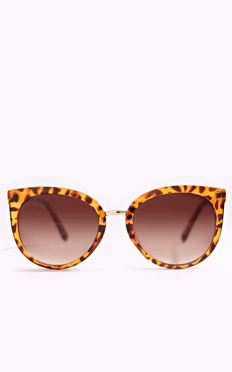 Feline Chic Cat Eye Sunglasses - N/S - Brown Comb by Styles For Less