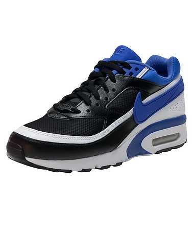 NIKE BOYS Black Footwear / Sneakers