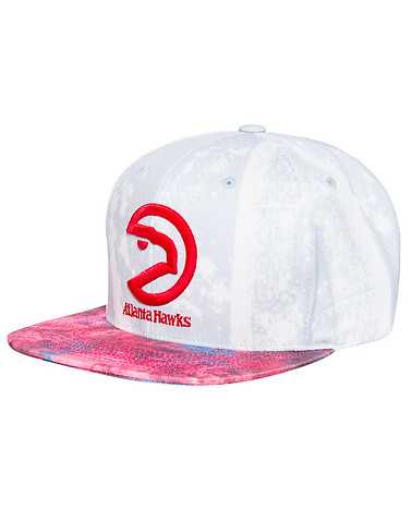 MITCHELL AND NESS MENS White Accessories / Caps Snapback One Size
