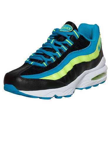 NIKE BOYS Multi-Color Footwear / Sneakers
