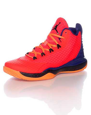JORDAN BOYS Medium Red Footwear / Sneakers 5.5Y